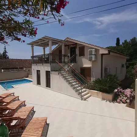 V&d * Milna (Brac)