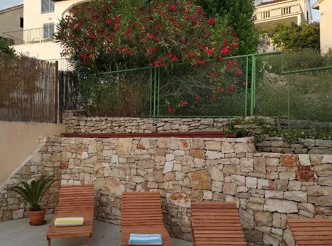 V&d Villa Milna (Brac)