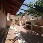 Villa V&d Milna (Brac)