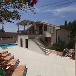 V&d * Milna (Brac)