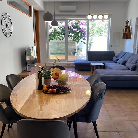 V&d Villa Milna (Brac)