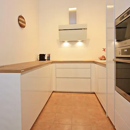 Villa V&d Milna (Brac)