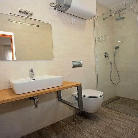 V&d Villa Milna (Brac)